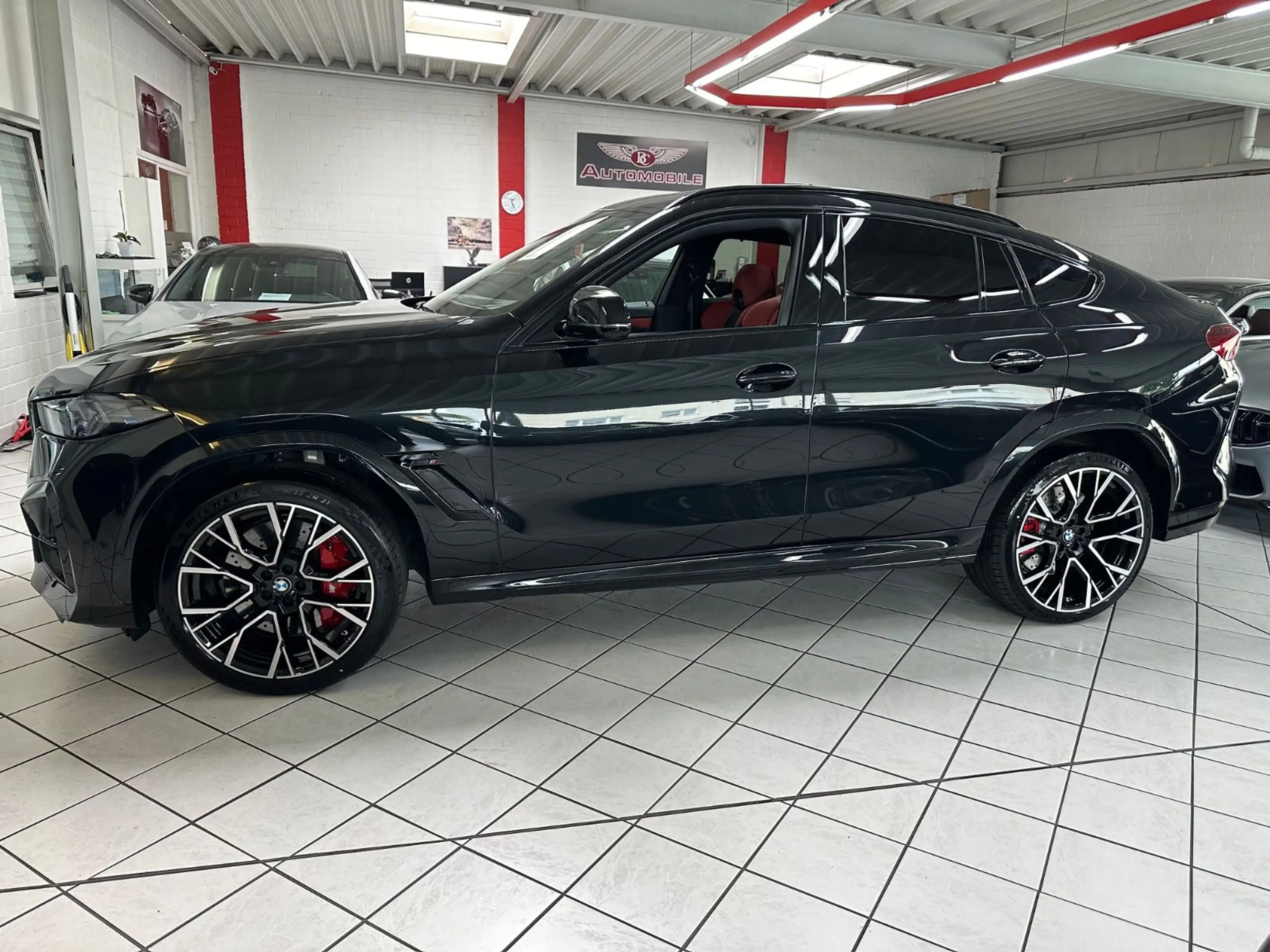BMW X6 M Competition MASSAGE SKY PANO SOFTCLOSE — photo 6