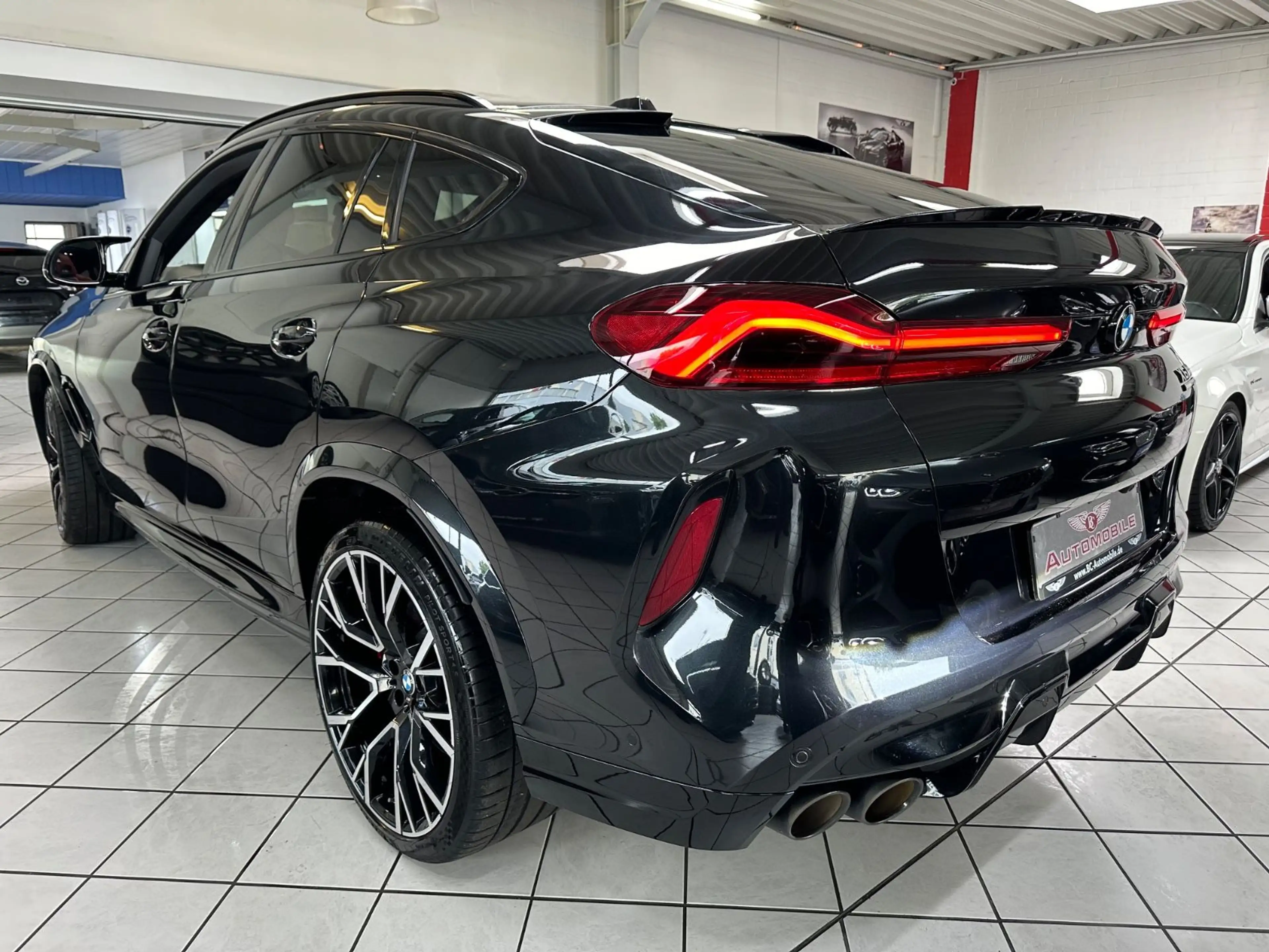 BMW X6 M Competition MASSAGE SKY PANO SOFTCLOSE — photo 7
