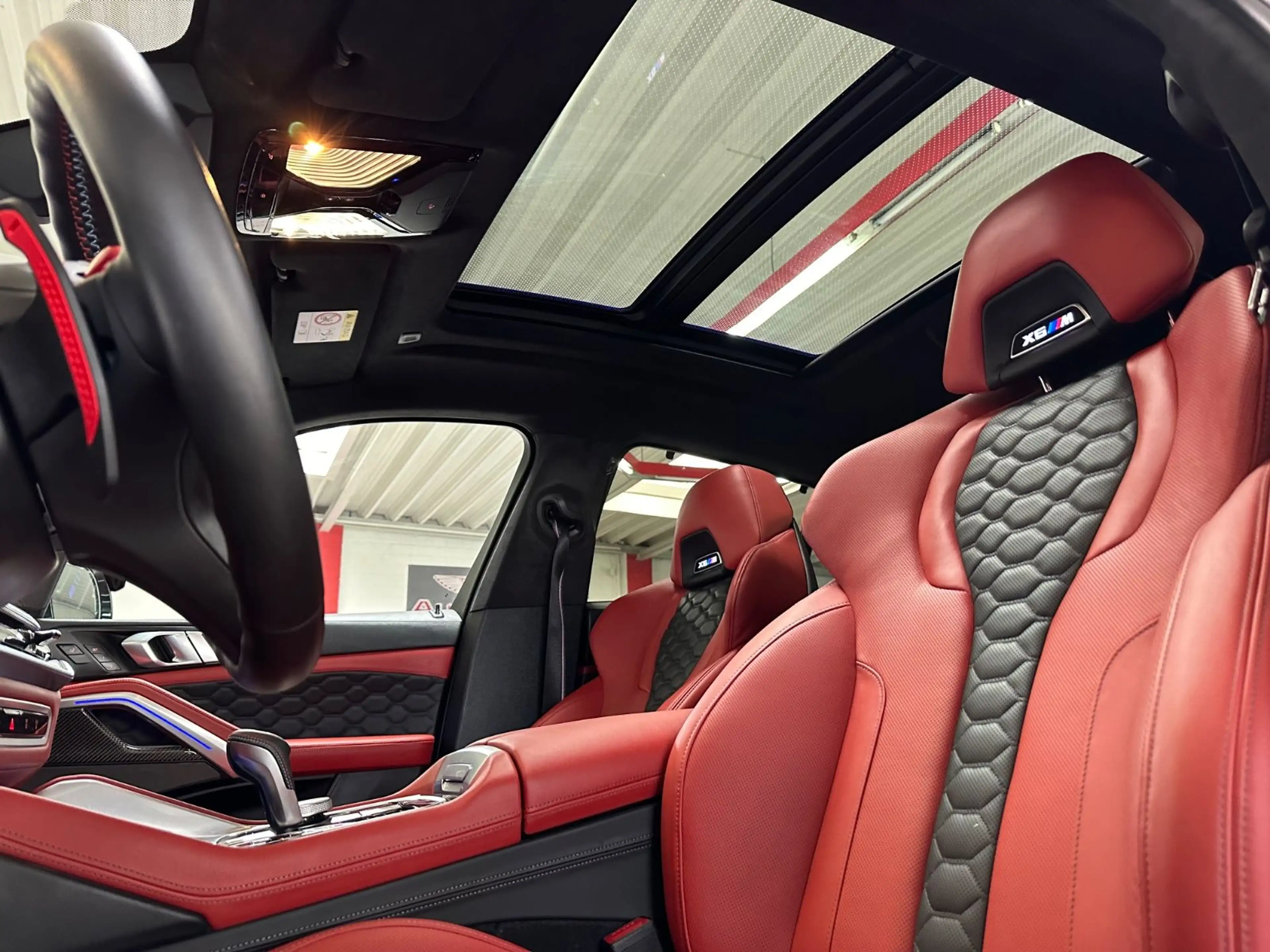 BMW X6 M Competition MASSAGE SKY PANO SOFTCLOSE — photo 15