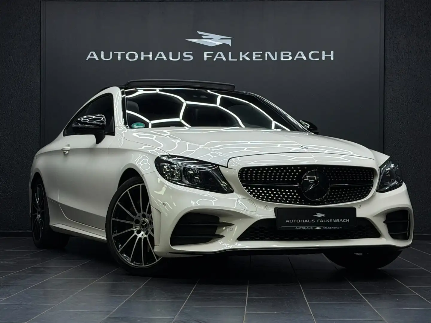 Mercedes-Benz C 300 *COUPE*AMG*C63*PANO*DIGITAL*TOTW* Weiß - 1