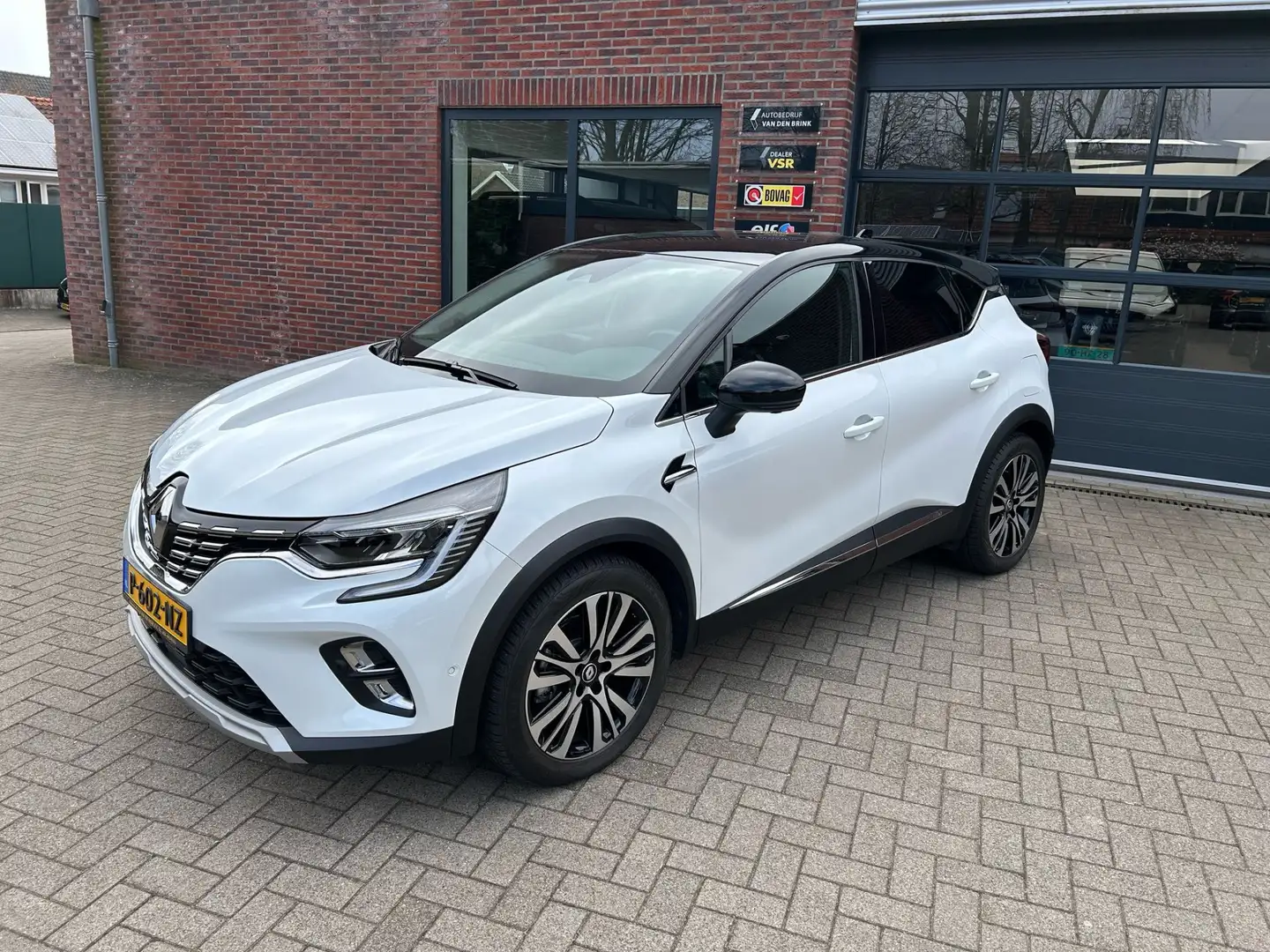 Renault Captur 1.6 E-Tech Plug-in Hybrid 160 Initiale Paris/ In o Wit - 1