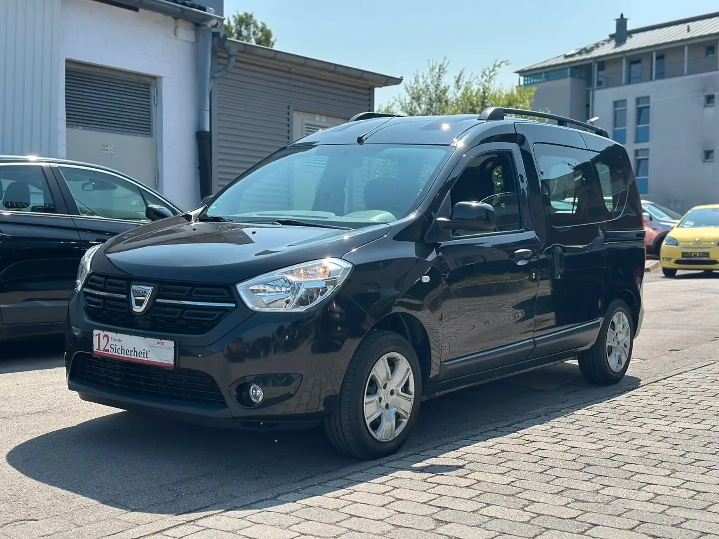 Dacia Dokker Comfort LPG*Garantie*Navi*Touch*Kamera* Schwarz - 1