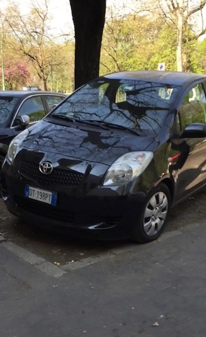 Toyota Yaris Yaris II 2005 5p 1.0 Sol Nero - 1