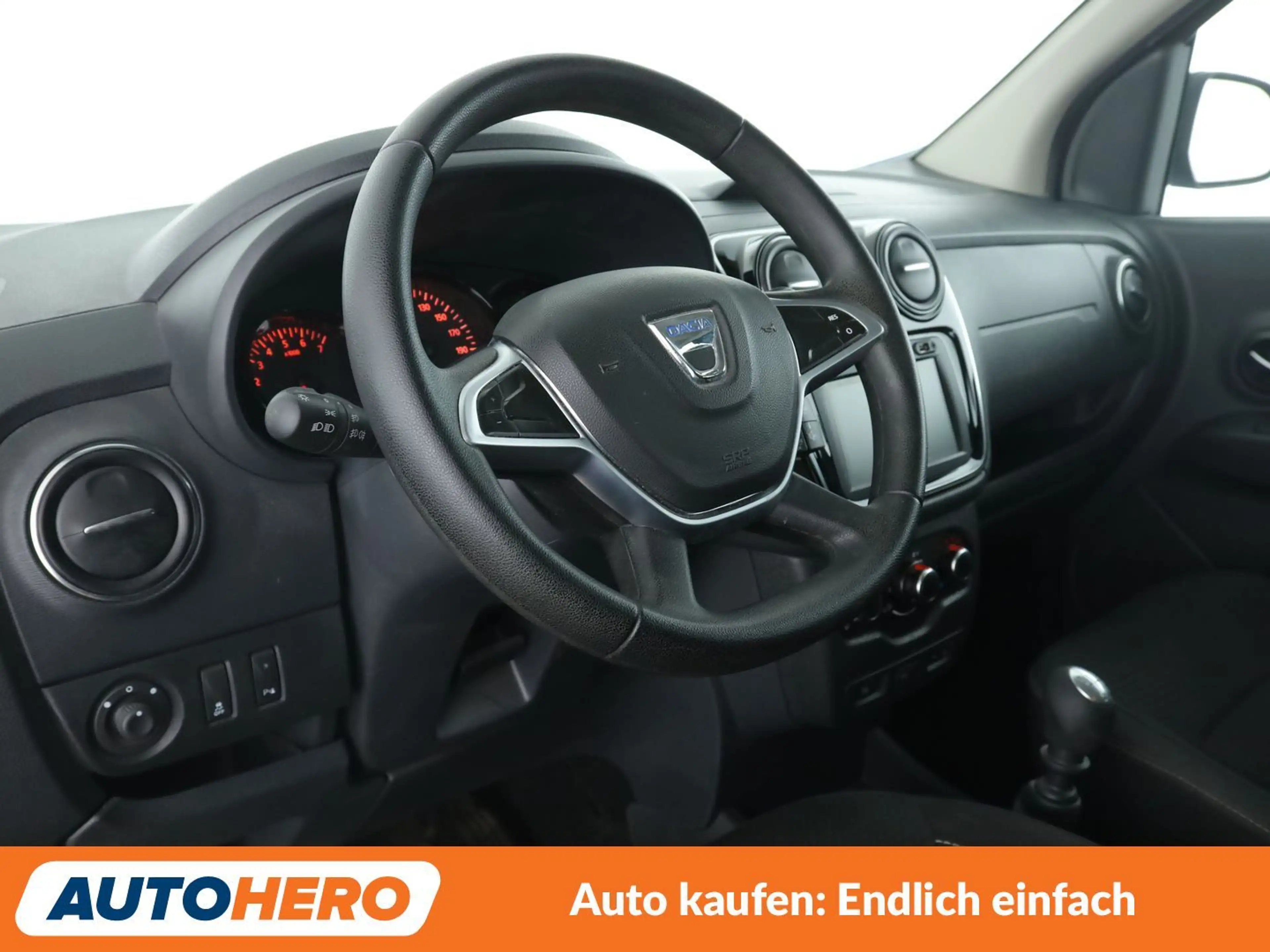 Dacia Lodgy 1.3 TCe Comfort *TEMPO*CAM*PDC*KLIMA* — photo 11