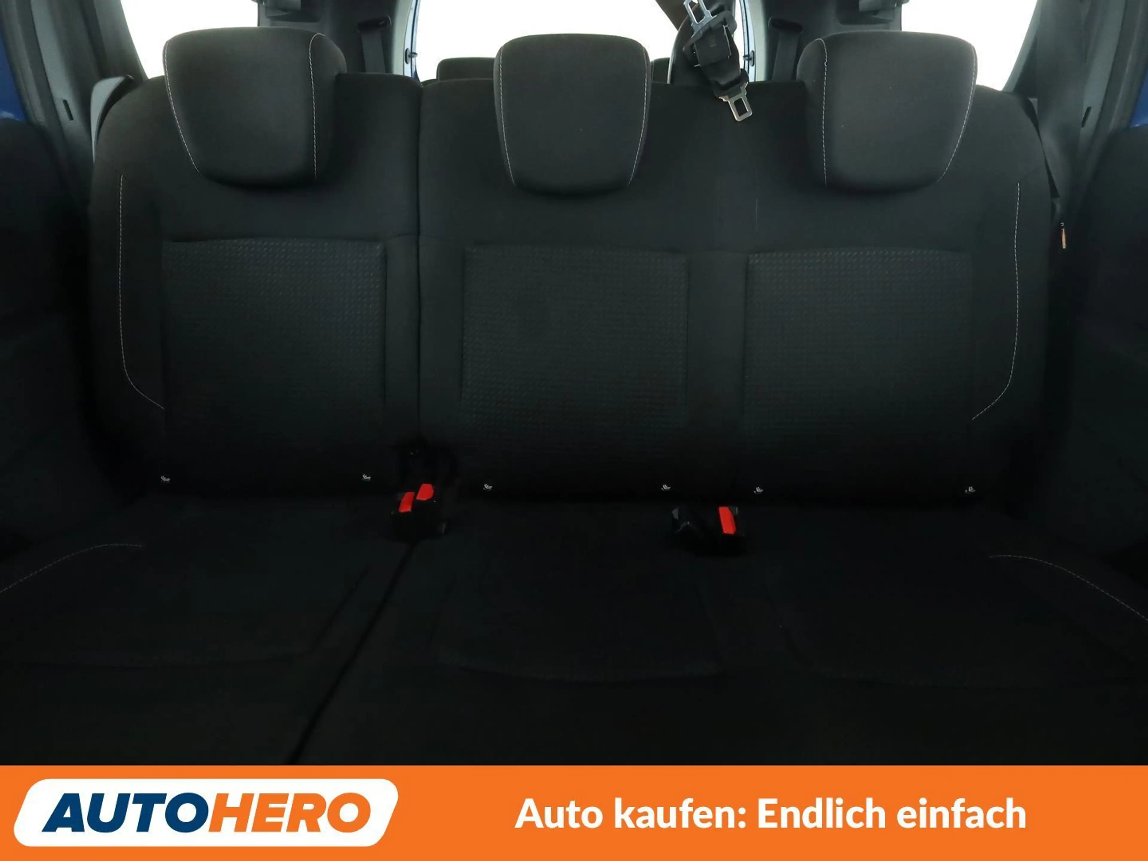 Dacia Lodgy 1.3 TCe Comfort *TEMPO*CAM*PDC*KLIMA* — photo 15