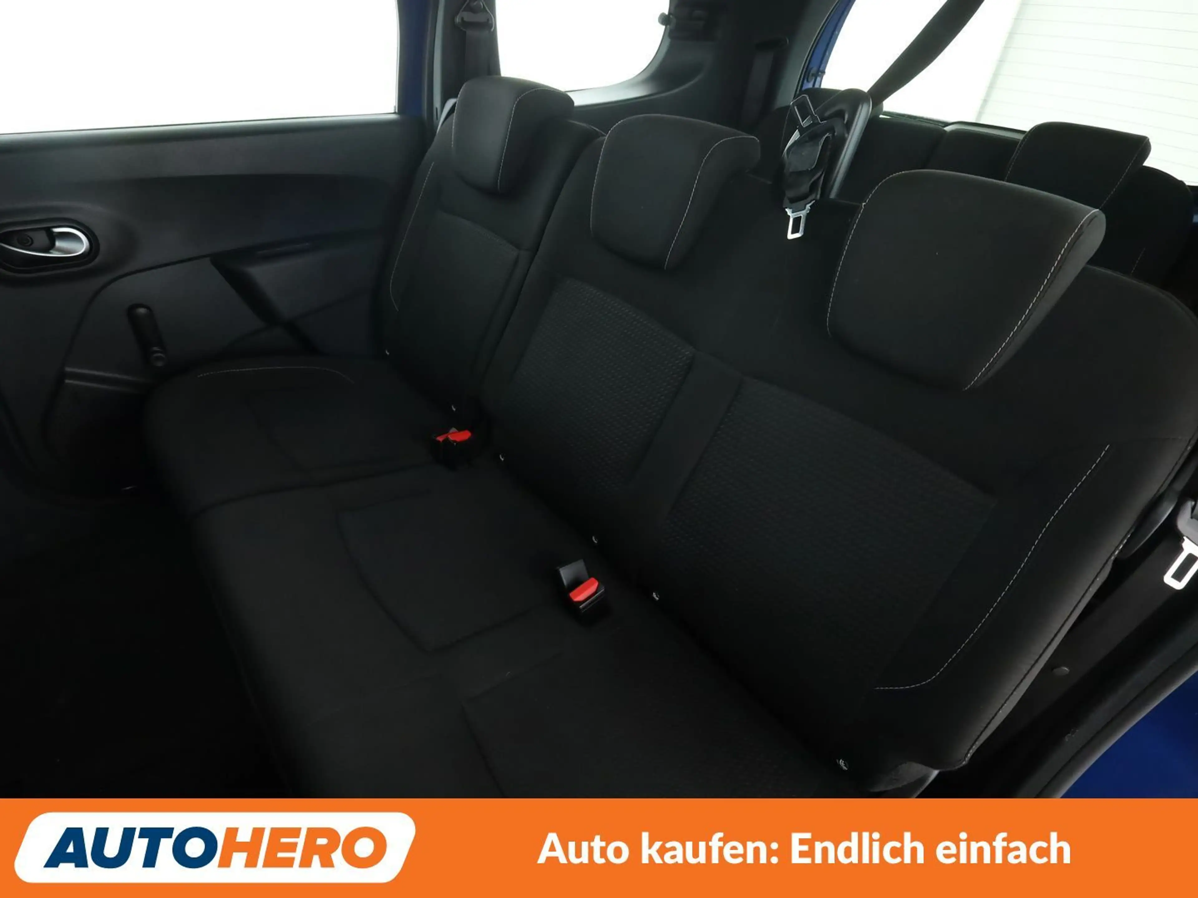 Dacia Lodgy 1.3 TCe Comfort *TEMPO*CAM*PDC*KLIMA* — photo 14