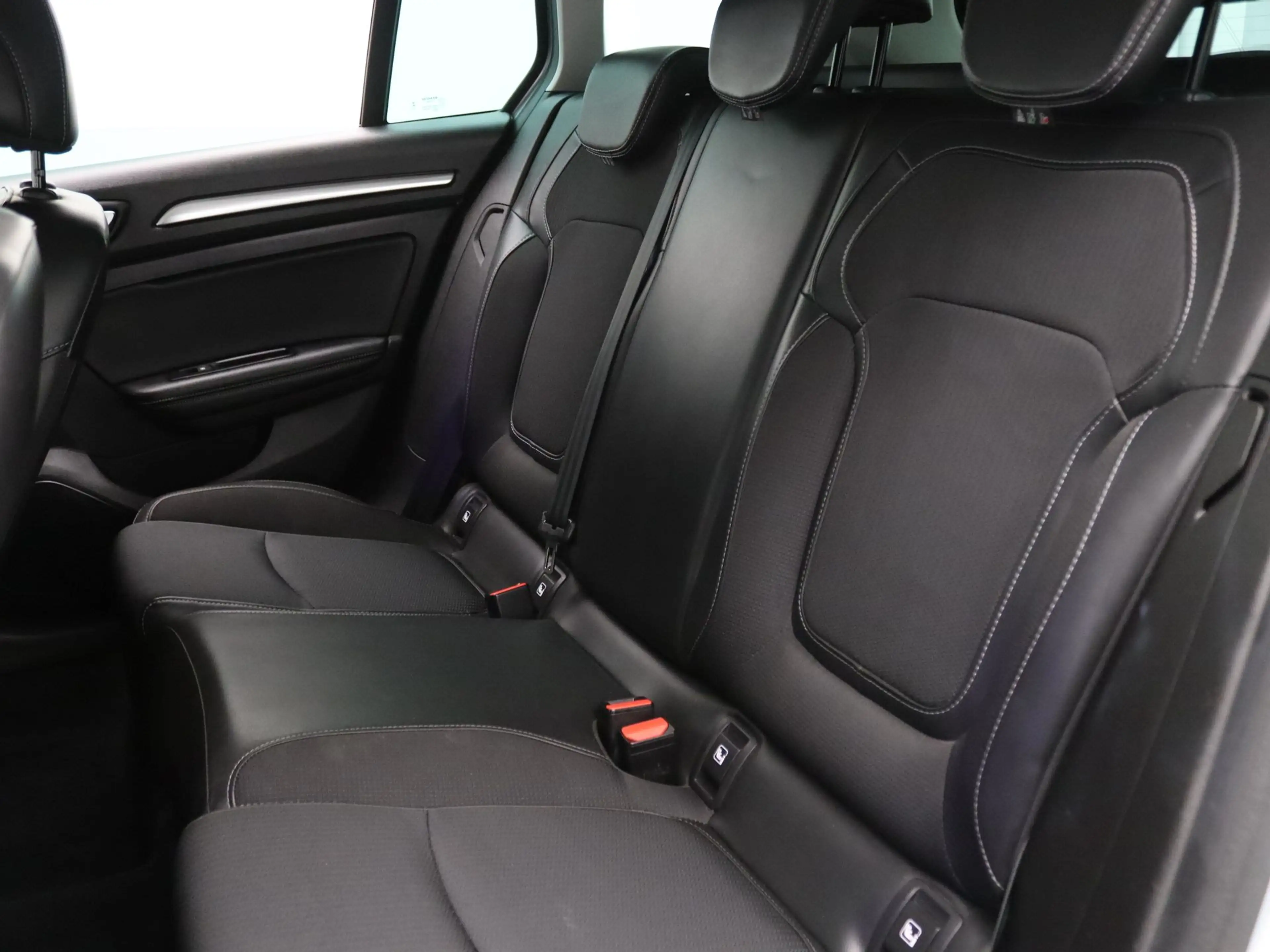 Renault Megane Estate TCe 140pk Techno EDC/AUTOMAAT Apple Carplay — photo 29