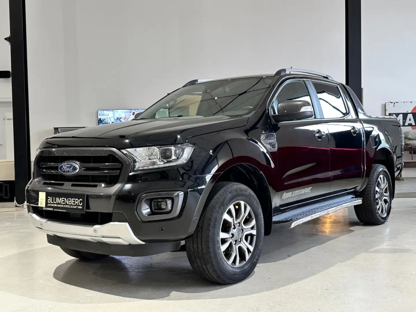 Ford Ranger Wildtrak Doppelkabine 4x4 *MOTORSCHADEN* Noir - 1