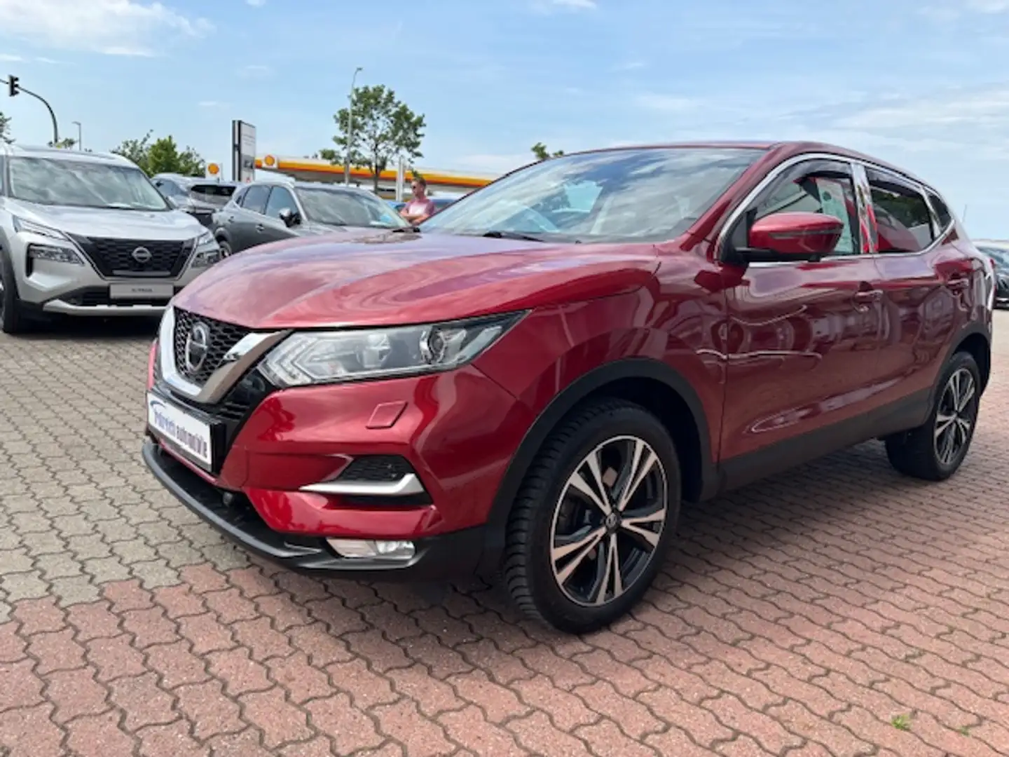 Nissan Qashqai 1.3 DIG-T N-CON AHZ Allwetter Sitzheizung Rouge - 1