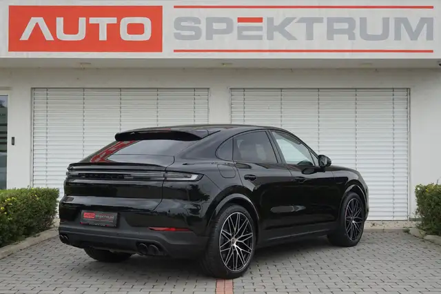 Porsche Cayenne view 5