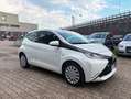 Toyota Aygo 1.0 VVT-i 69 CV 5 porte OK NEOPATENTATI Bianco - thumbnail 3