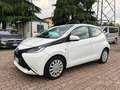 Toyota Aygo 1.0 VVT-i 69 CV 5 porte OK NEOPATENTATI Bianco - thumbnail 1
