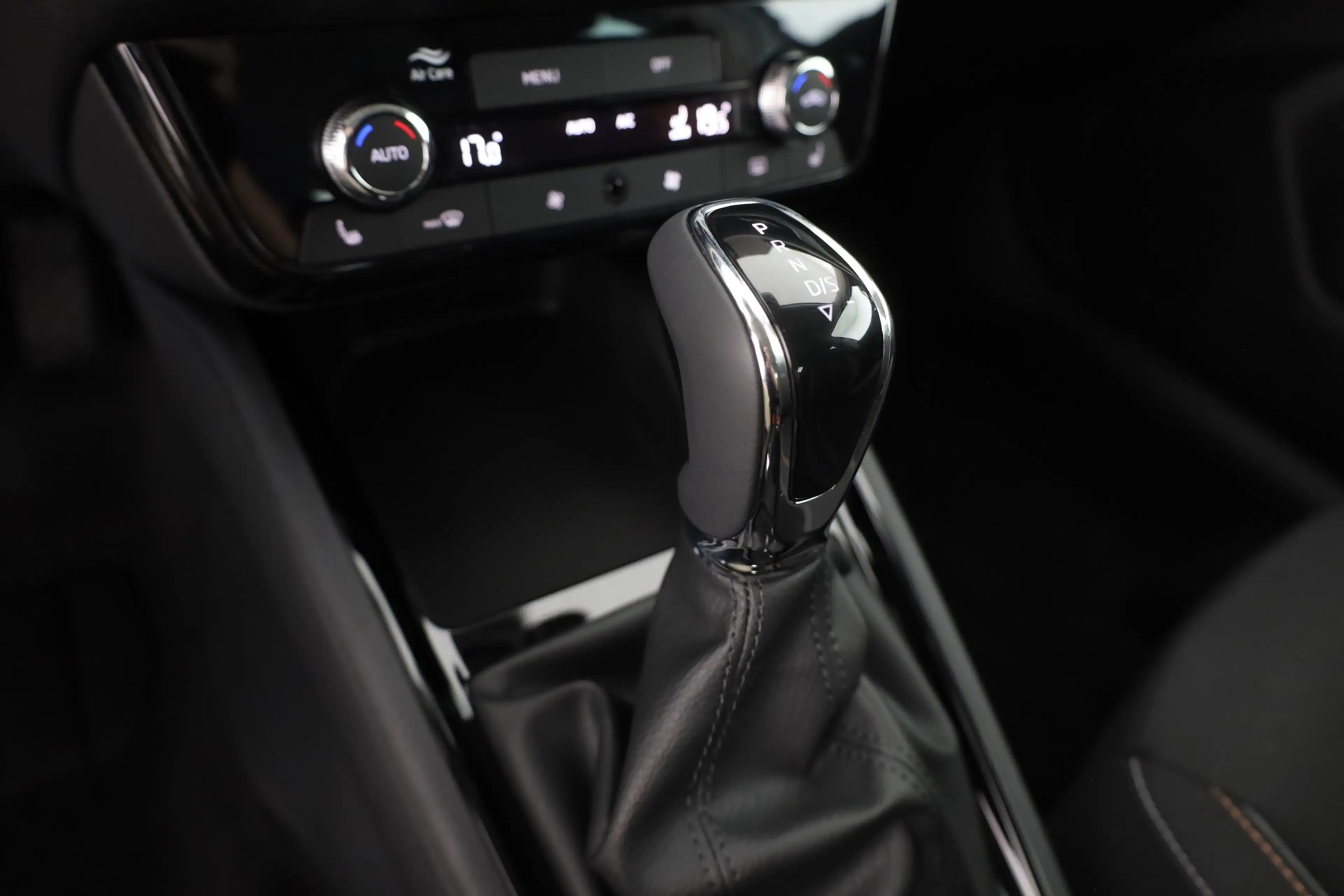 Skoda Kamiq 1.0 TSI DSG LED ACC Kamera AHK — photo 14