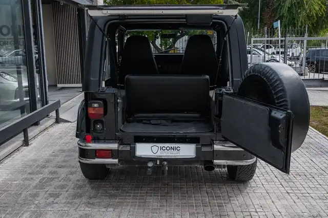 Jeep Wrangler view 14