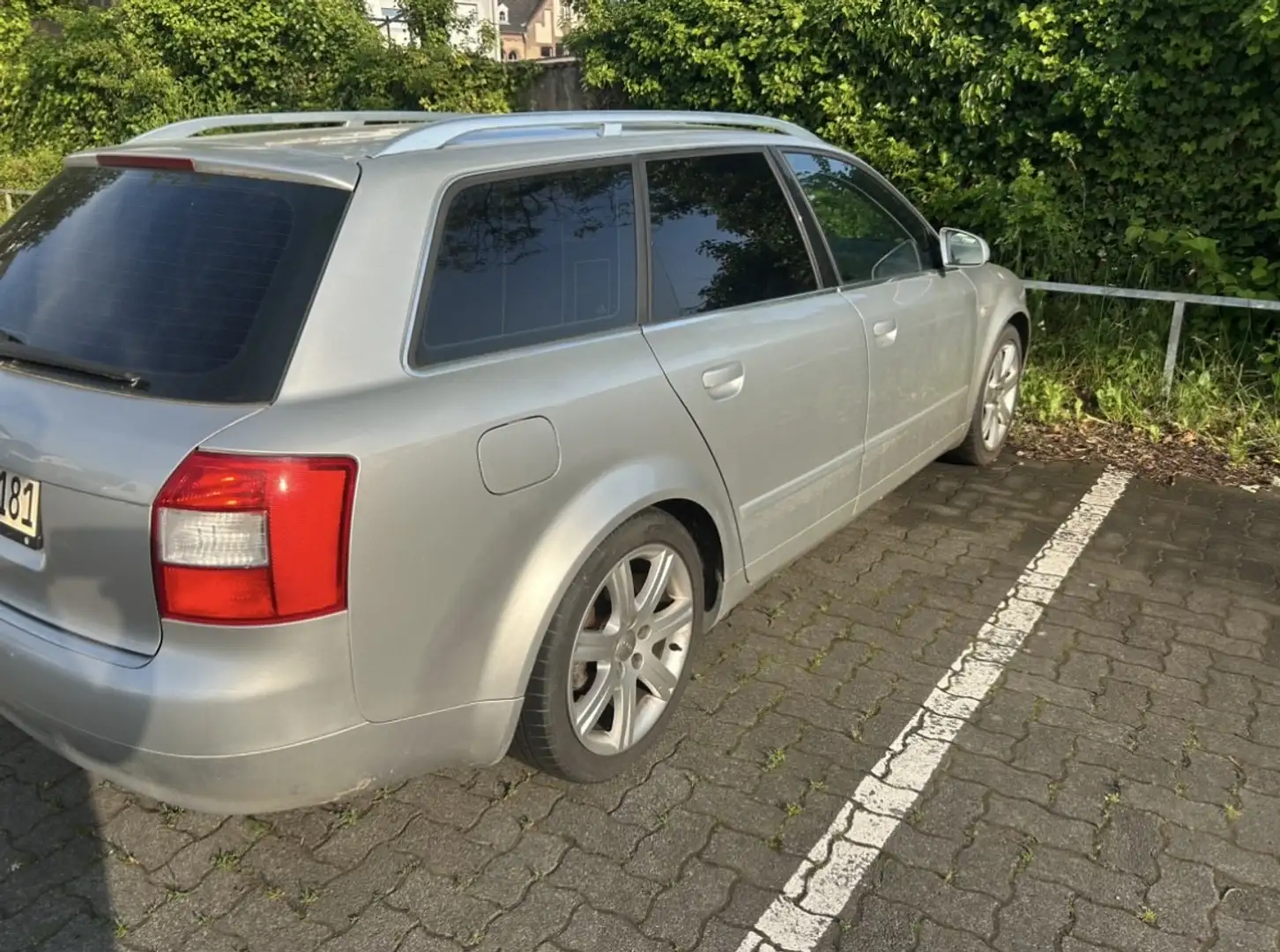 Audi A4 Avant 2.0 s-line - 1