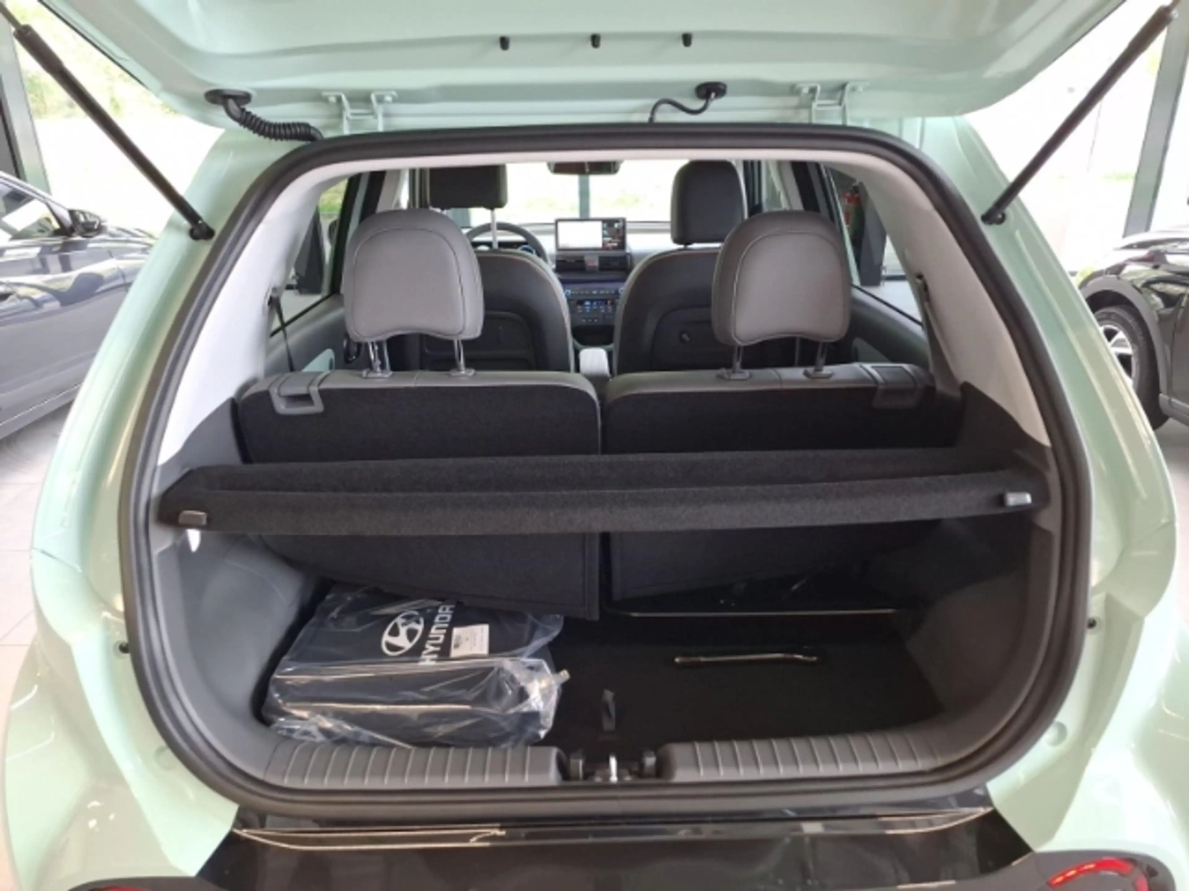 Hyundai Inster Lounge 49 kWh Wärmepumpe/Navi/Lenkrad/Sitzheizung/ — photo 12
