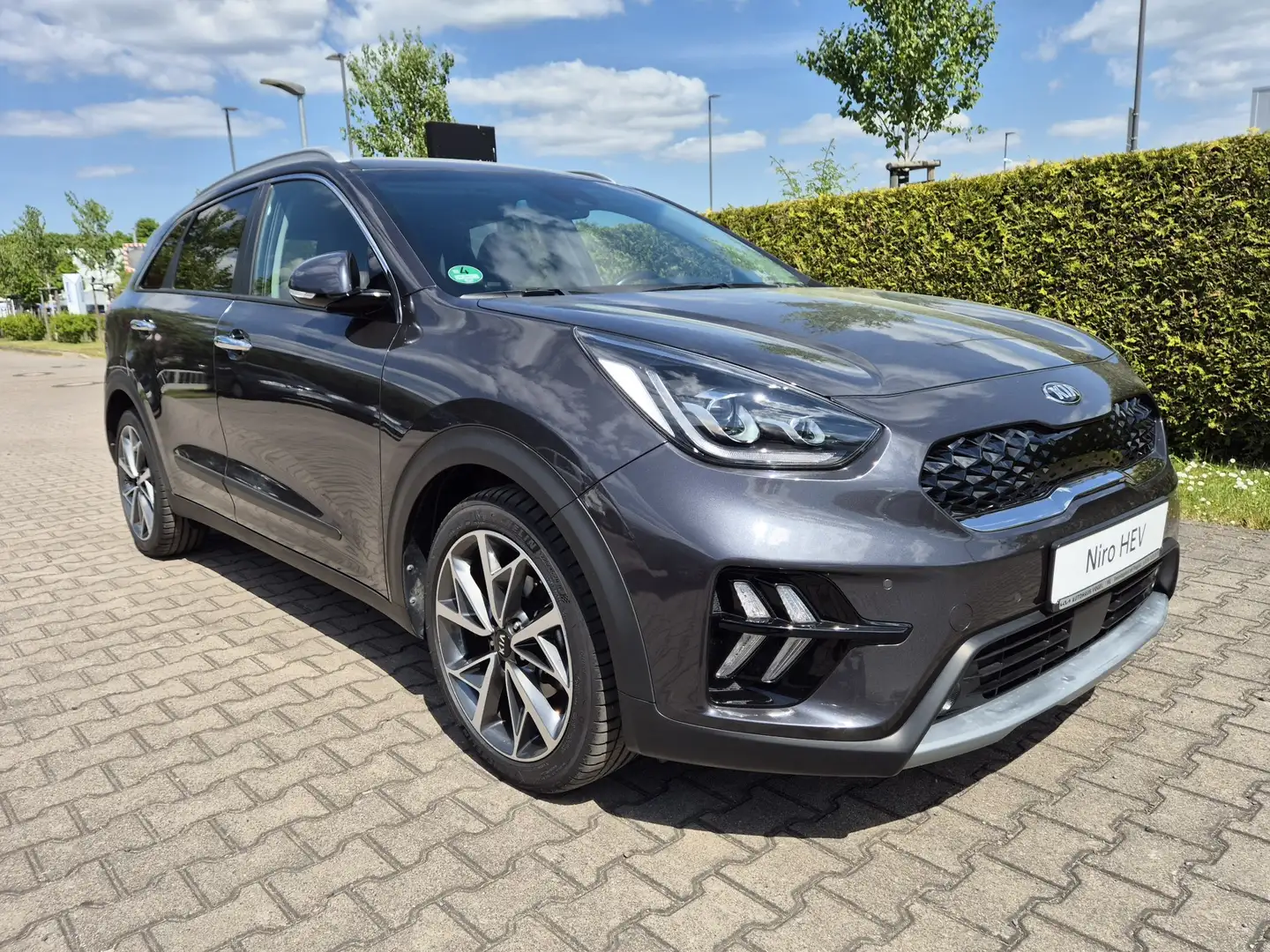 Kia Niro 1.6 GDI Hybrid Spirit DCT6 Leder Navi Keyless Go Gris - 2