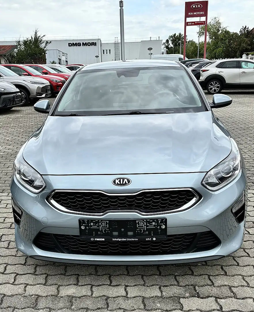 Kia Ceed / cee'd ceed 1,5 TGDI Silber 48V DCT Silber - 1
