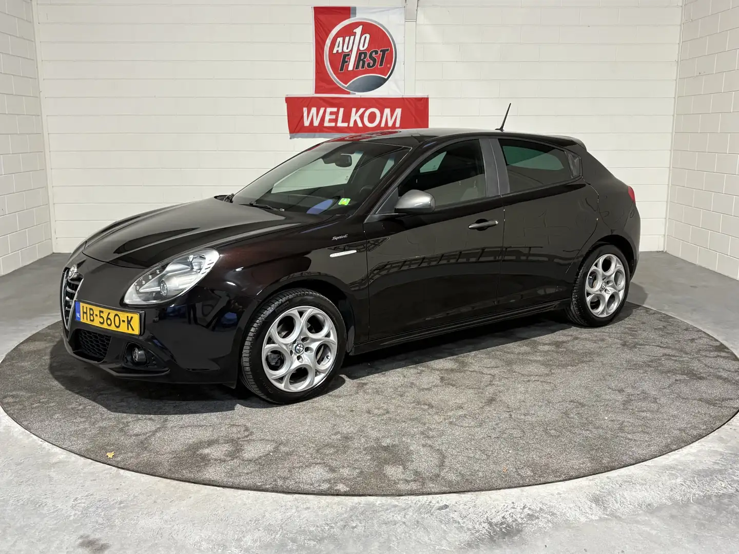 Alfa Romeo Giulietta 1.4 T Sprint, Automaat, 100% onderhouden, 17 inch Zwart - 1