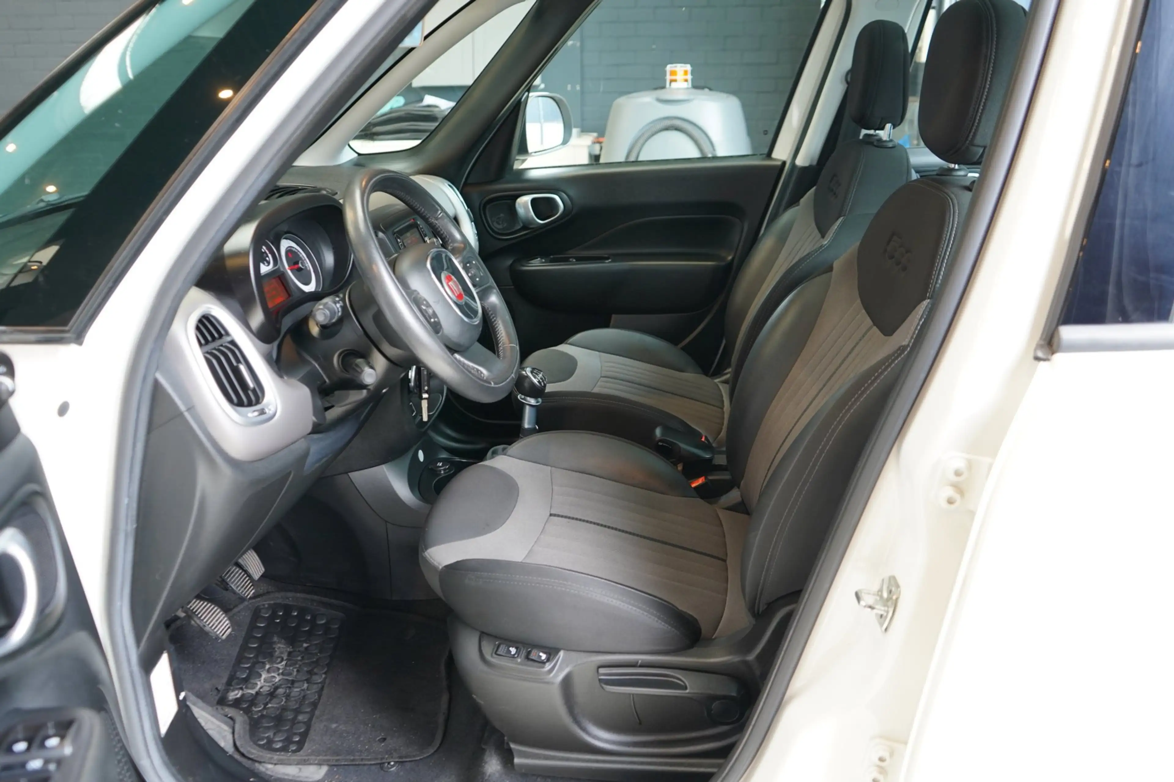 Fiat 500L Living 0.9 TwinAir PopStar | AIRCO | TREKHAAK | ST — photo 18