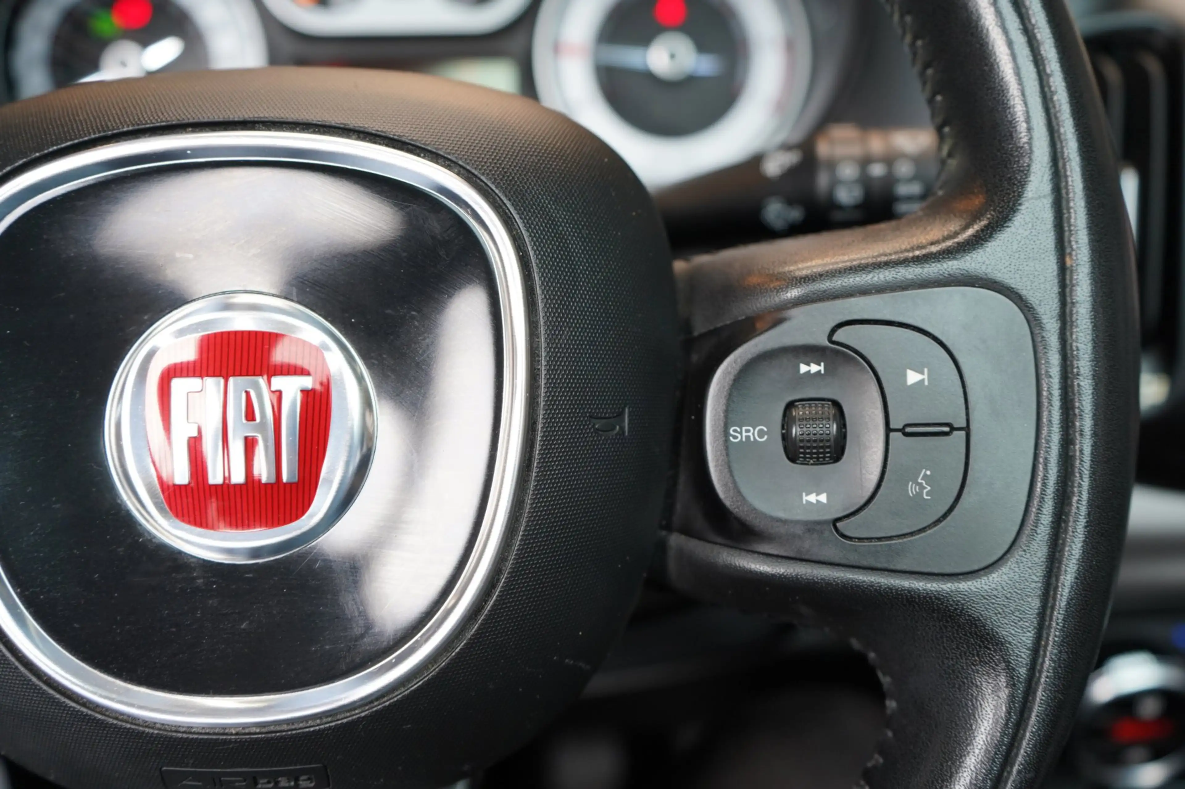 Fiat 500L Living 0.9 TwinAir PopStar | AIRCO | TREKHAAK | ST — photo 29