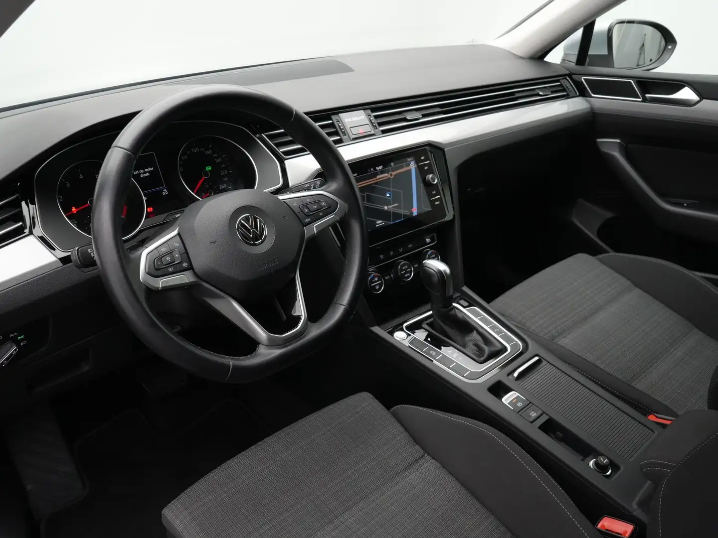 Volkswagen Passat Variant 1.5 TSI 150 pk DSG Comfortline Business | LED kopl Grijs - 2