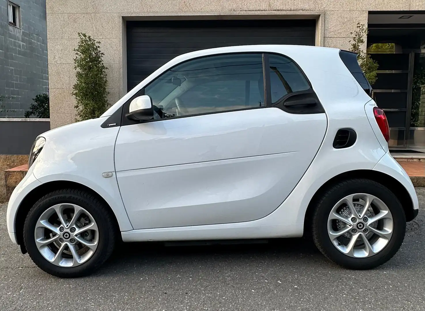 smart forTwo Coupé EQ - 2