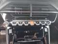 Peugeot 2008 Hybrid 136 e-DCS6 GT Grijs - thumbnail 28
