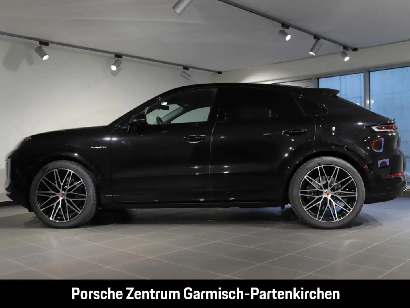 Porsche Cayenne E-Hybrid Coupe Black Edition StandHZG Schwarz - 2