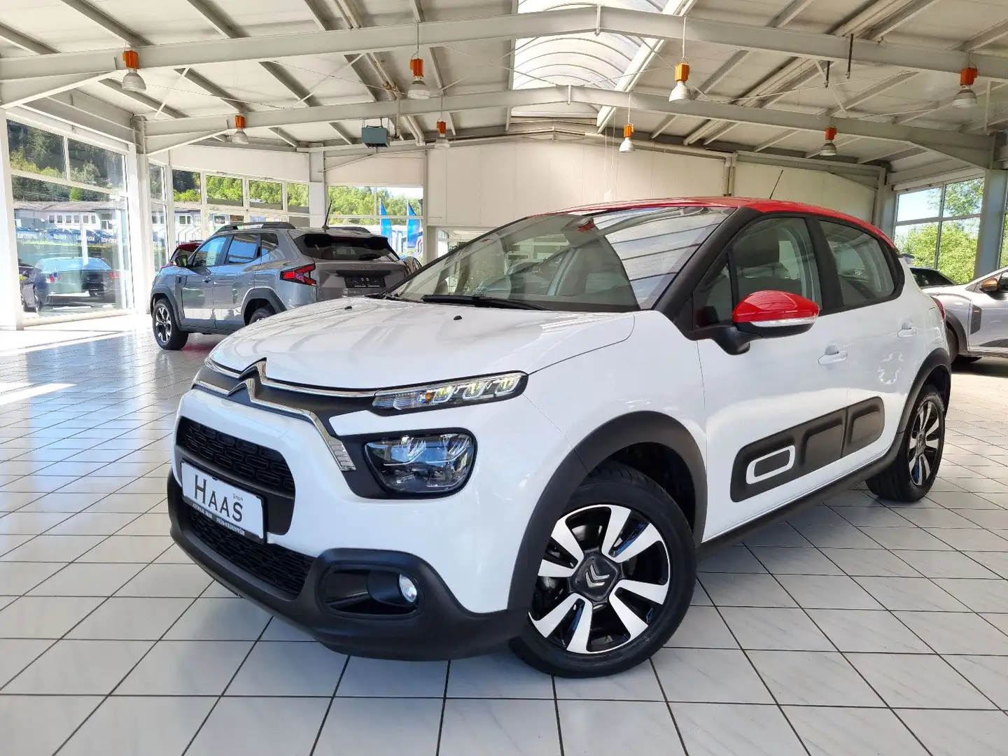 Citroen C3 PureTech 83 SHINE #Navi #Alu #Klimaauto Wit - 1