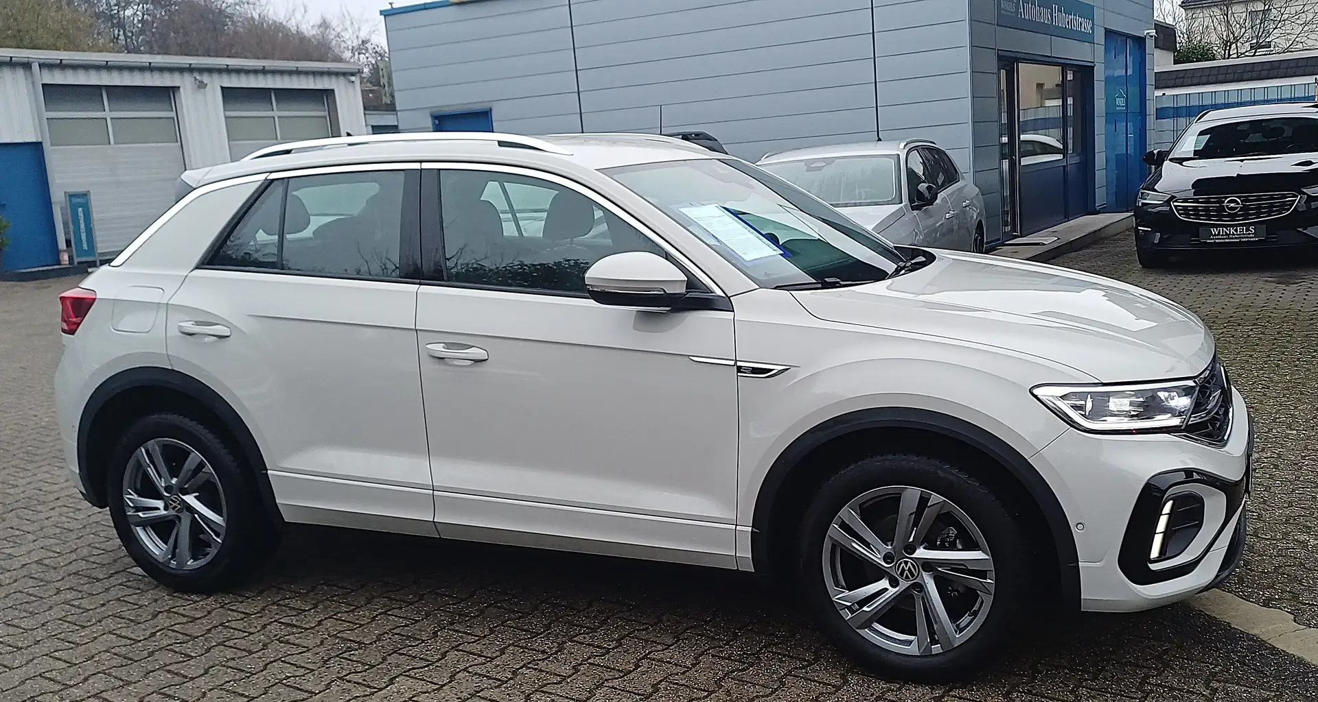 Volkswagen T-Roc T-Roc R-Line-Klima-Navi-Alcantara-Sitzhg-PDC-17-IQ Gris - 1