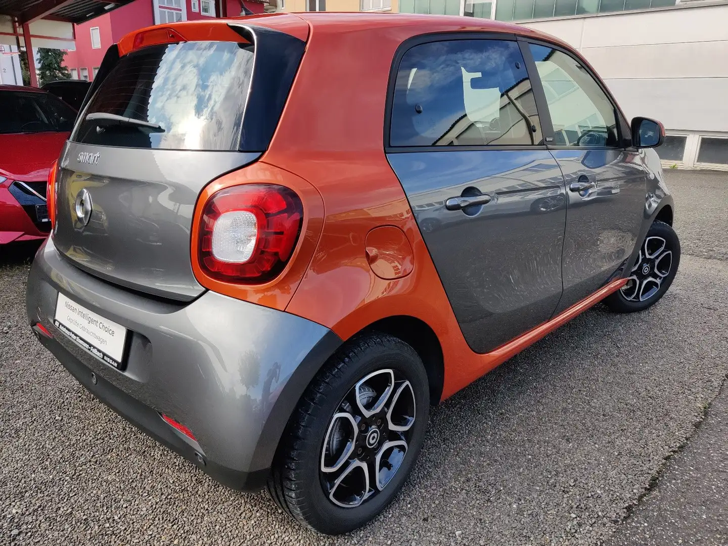 smart forFour Passion 66kW Grau - 2