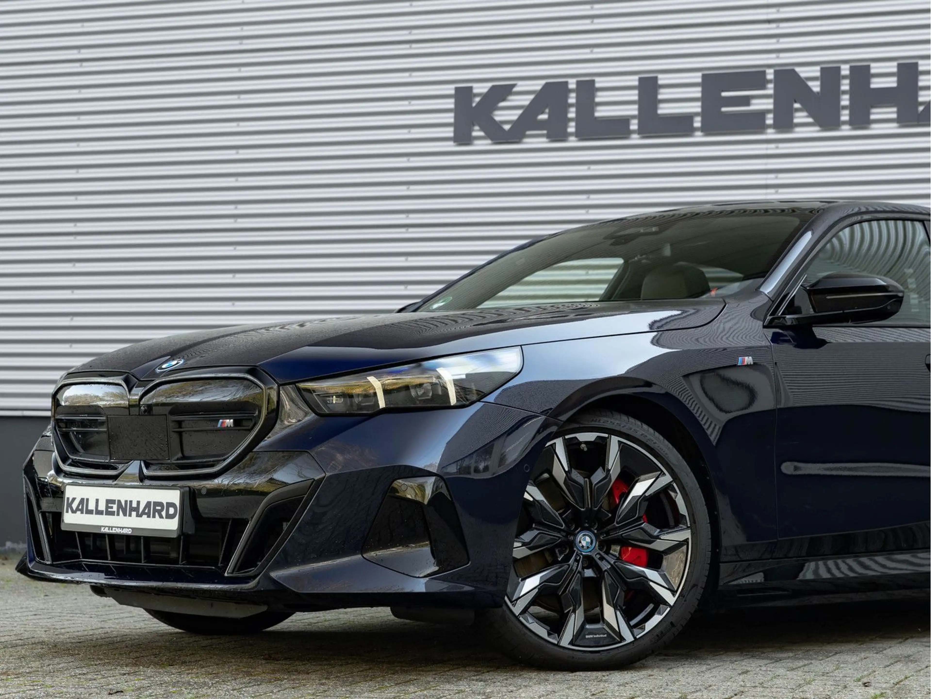 BMW i5 M60 xDrive - M-Sport Pro - Pano - Bowers & Wi — photo 9