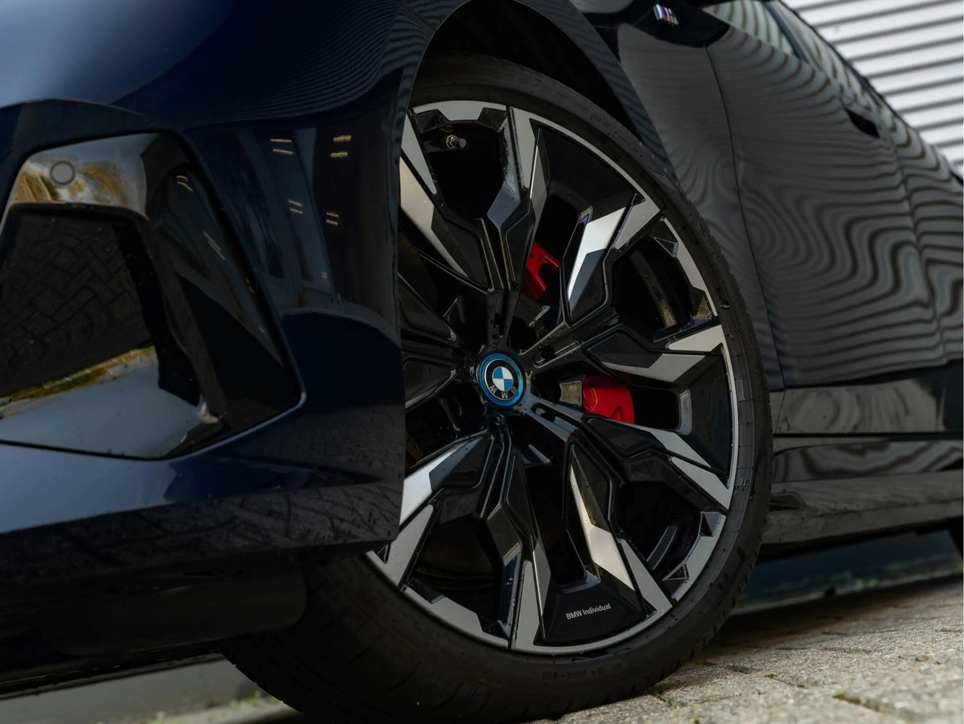 BMW i5 M60 xDrive - M-Sport Pro - Pano - Bowers & Wi — photo 11