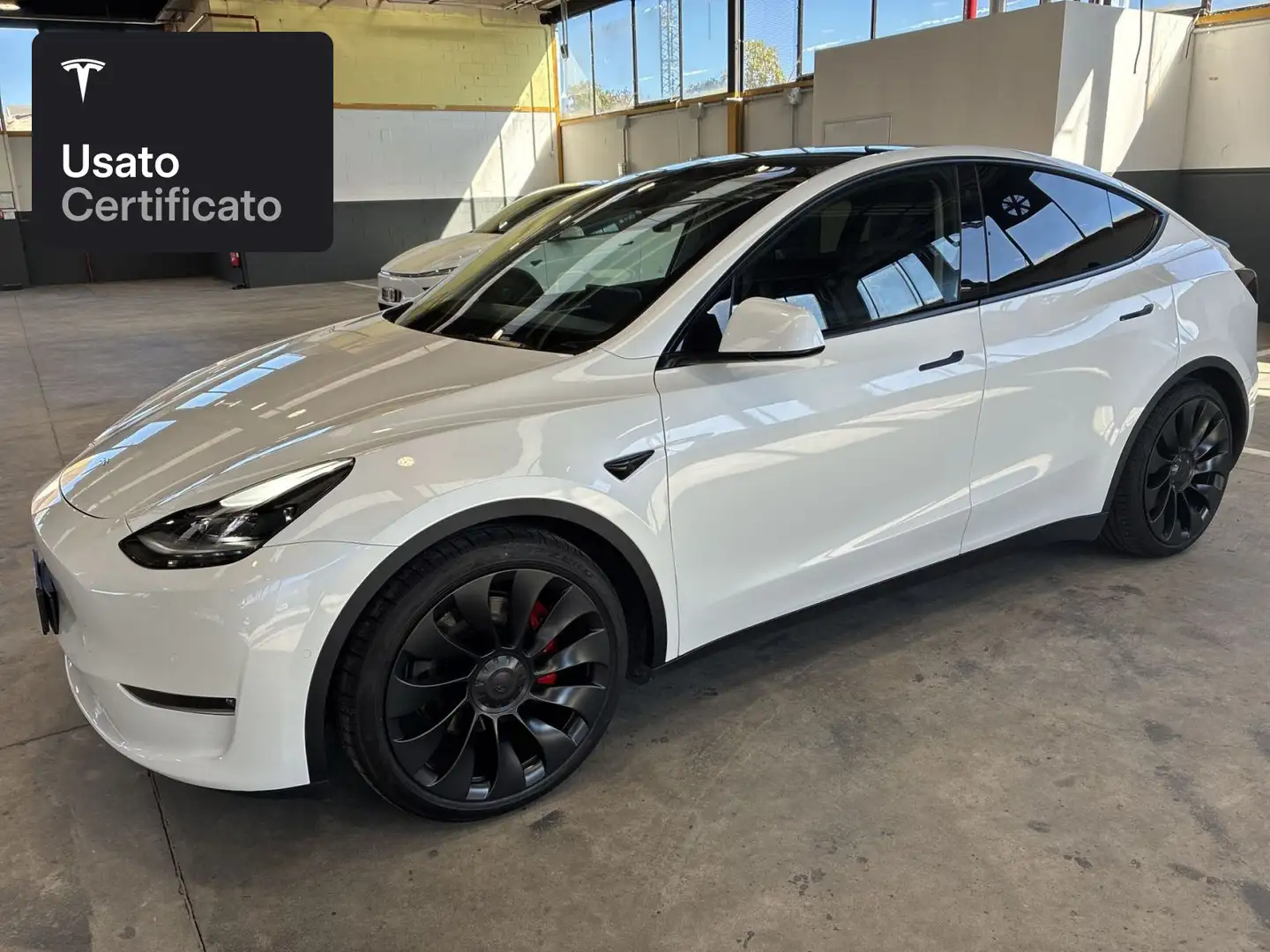 Tesla Model Y Performance Bianco - 2