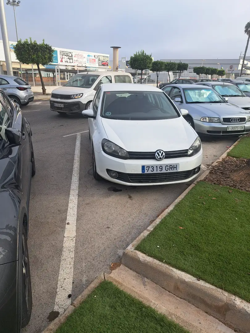 Volkswagen Golf 2.0 TDI DPF DSG Style - 1