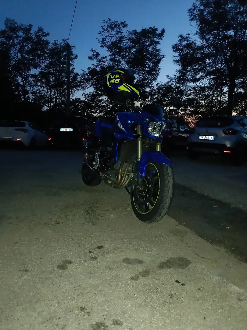 Suzuki GSR 750 Niebieski - 1