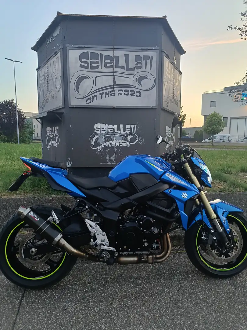 Suzuki GSR 750 Niebieski - 2