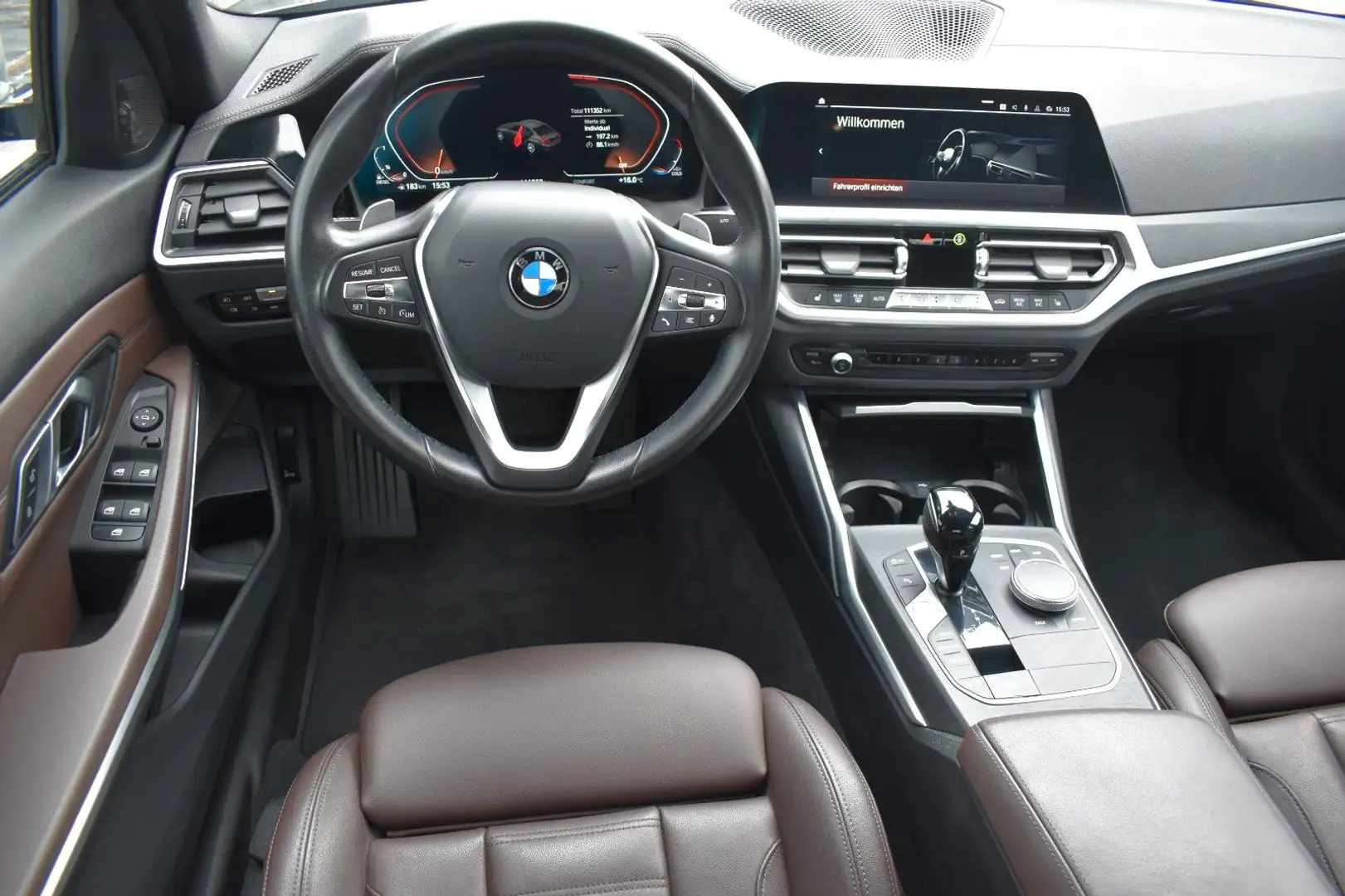 BMW 320 d xDrive LUXURY LINE*LED*LEDER*H&K*KAMERA* Grijs - 2
