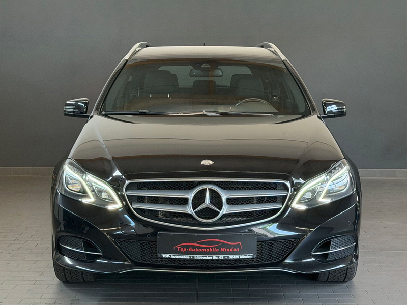 Mercedes-Benz E 220 4Matic/SHZ/PDC/AHK/AMBIENTE/2.HAND — photo 2