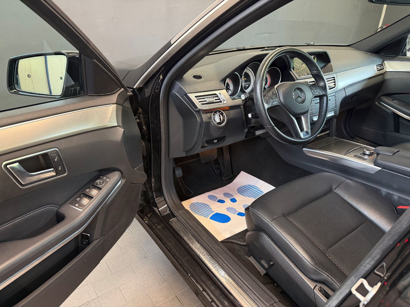 Mercedes-Benz E 220 4Matic/SHZ/PDC/AHK/AMBIENTE/2.HAND — photo 9