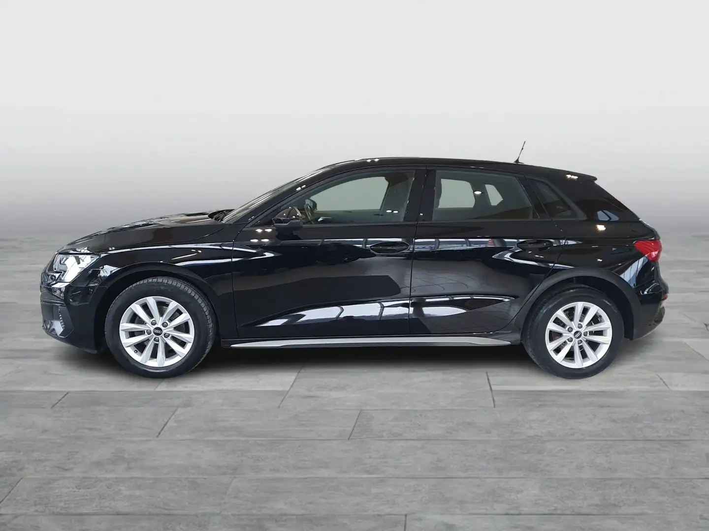 Audi A3 30 TDI Schwarz - 2