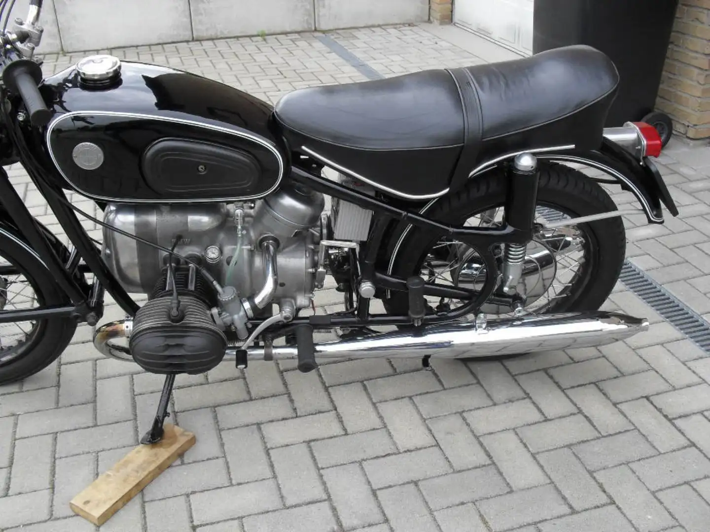 BMW R 60 Noir - 2