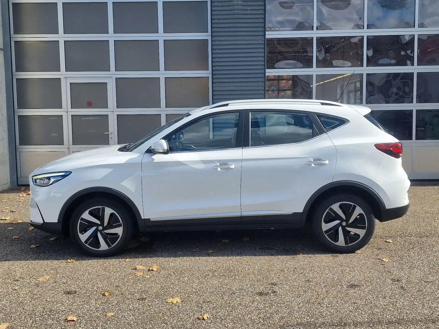 MG ZS EV Comfort Klimaautomatic NAVI Blanc - 2