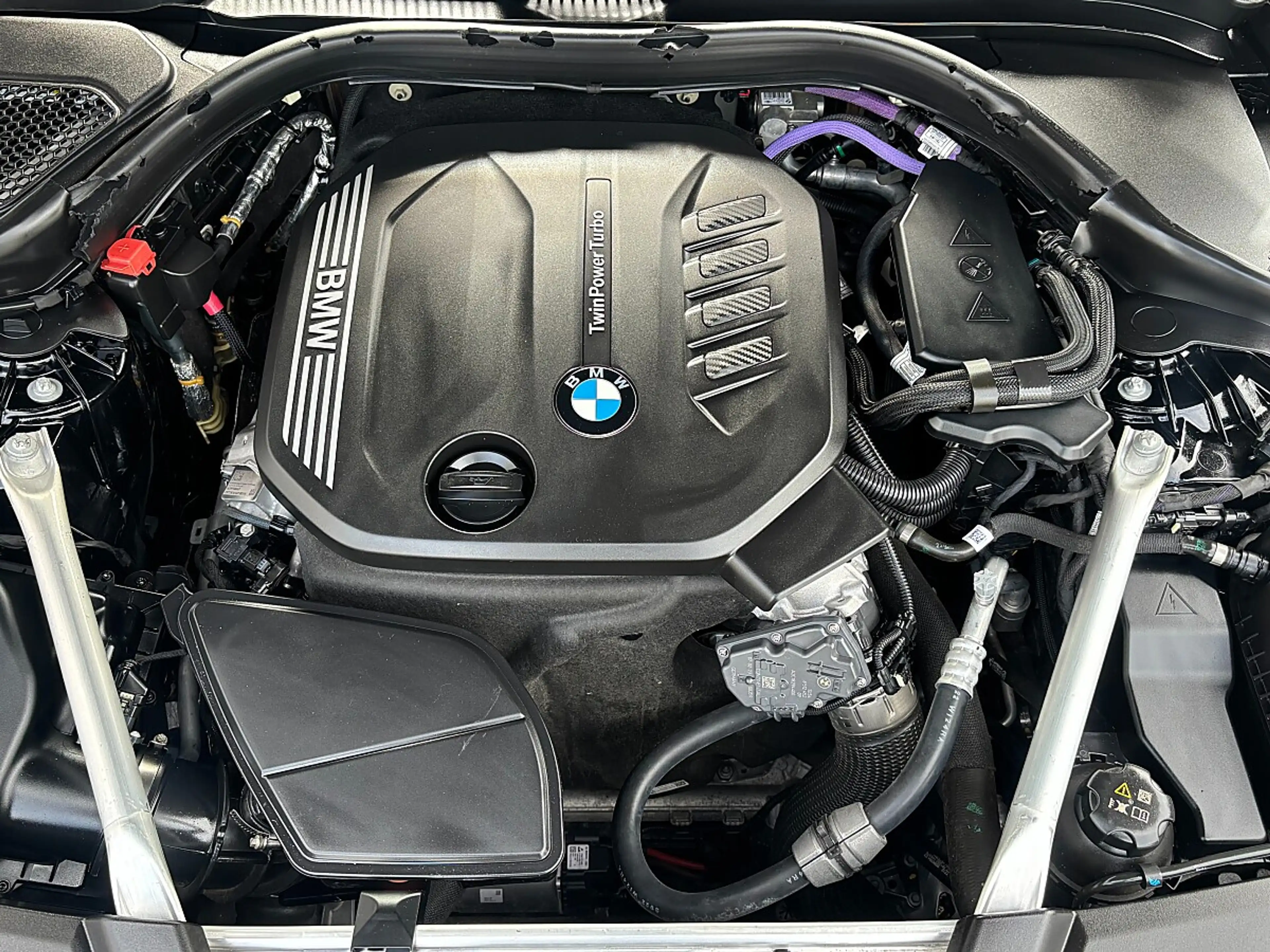 BMW 518 d Touring Aut. FACELIFT/LEDER/AHK/HIFI/SITZKLIM... — photo 11