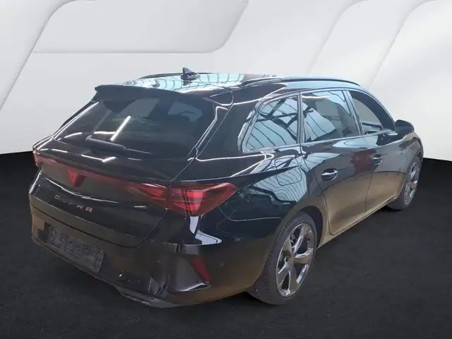 Cupra Leon view 2