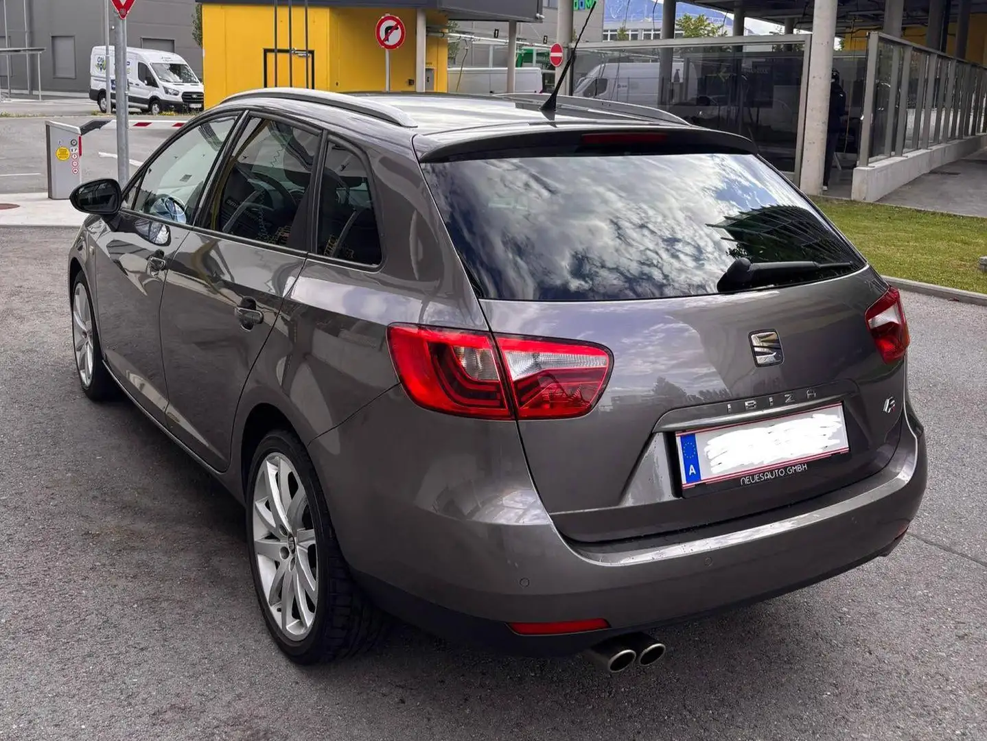 SEAT Ibiza Ibiza ST FR 1,2 FR Grau - 2
