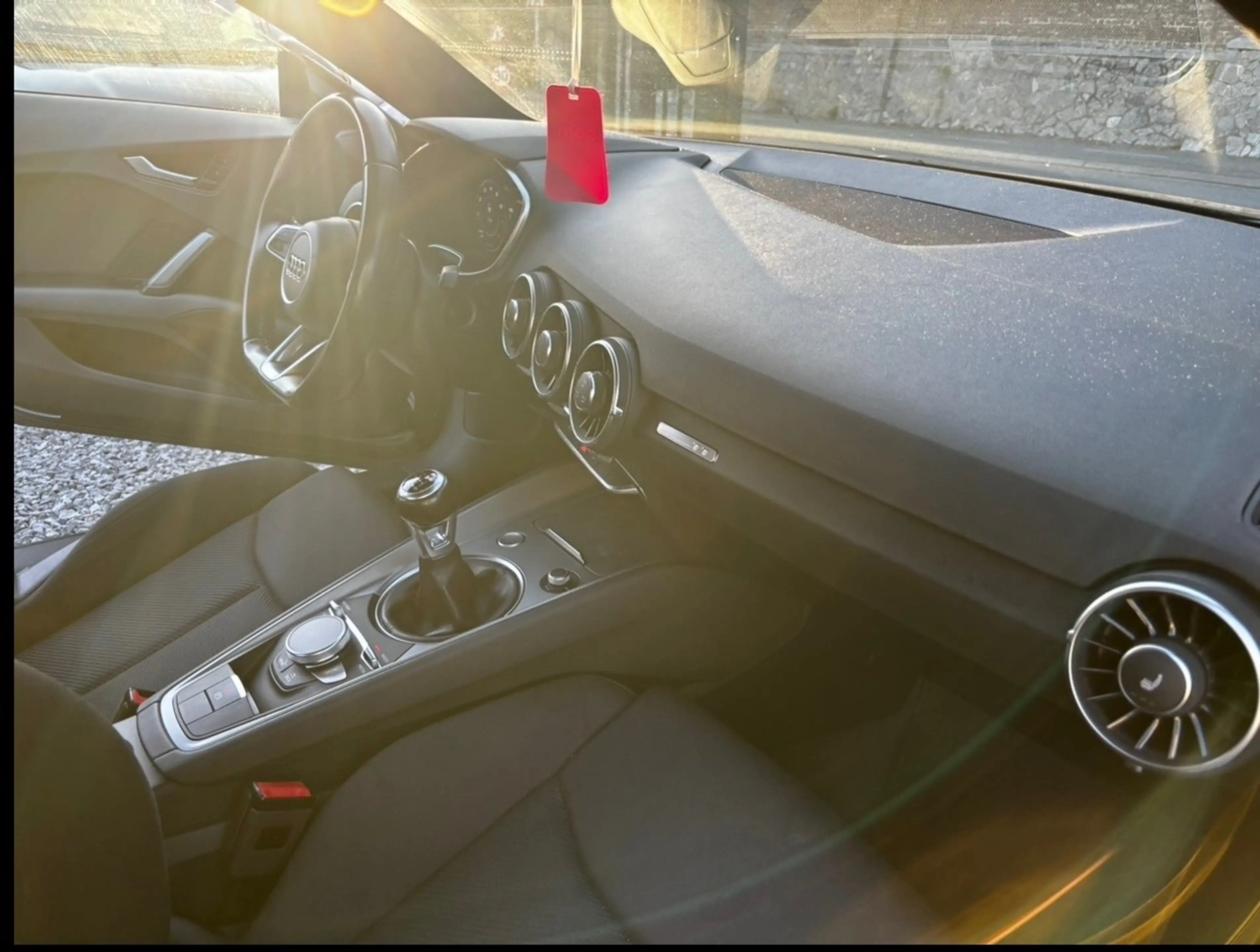 Audi TT Coupé 1.8 TFSI * SIÈGES CHAUFFANTS * GARANTIE 12-24 mois — photo 14