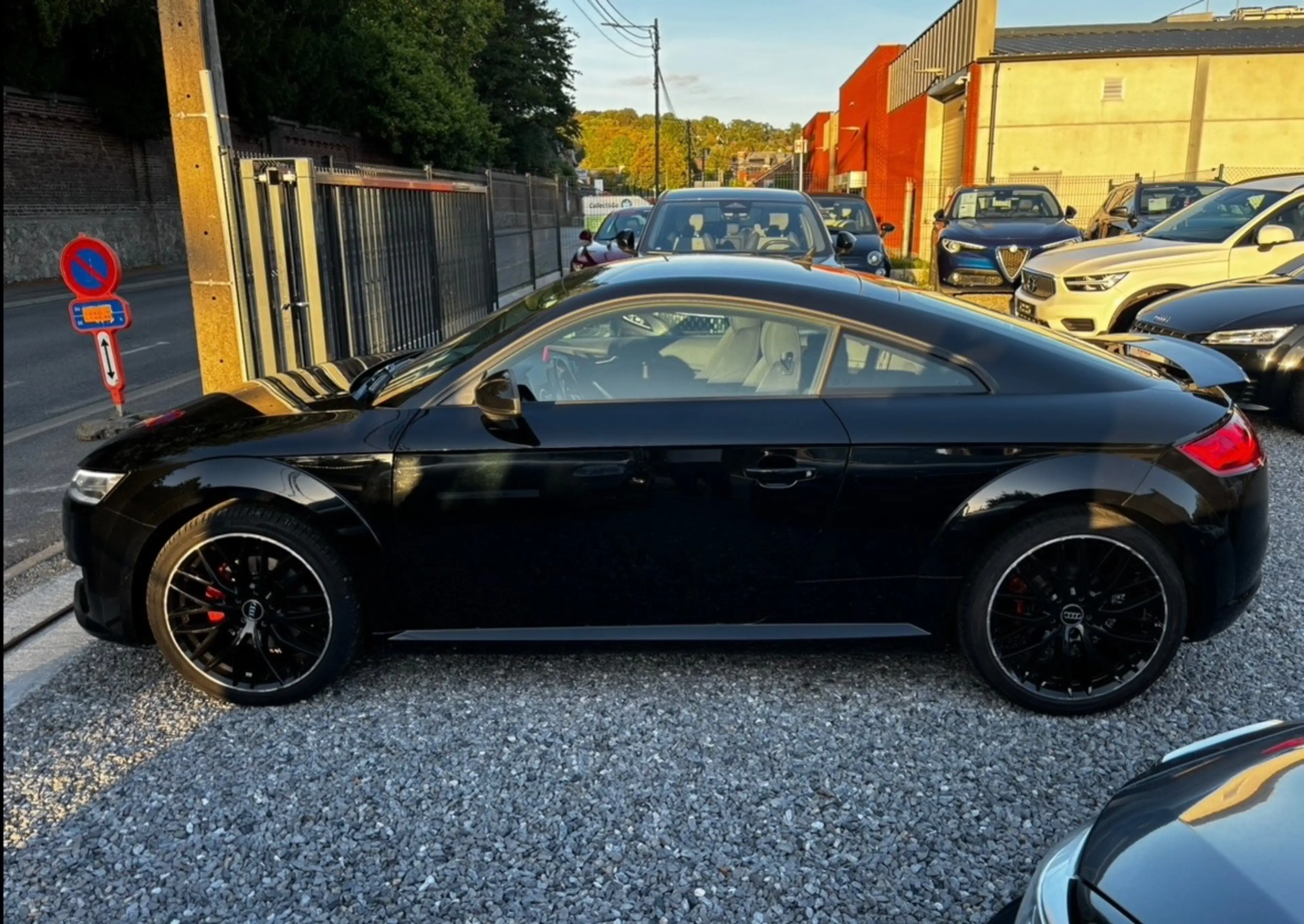 Audi TT Coupé 1.8 TFSI * SIÈGES CHAUFFANTS * GARANTIE 12-24 mois — photo 9
