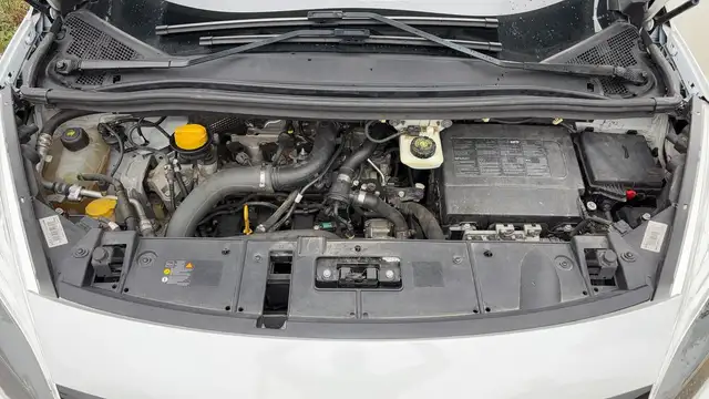 Renault Scenic view 15